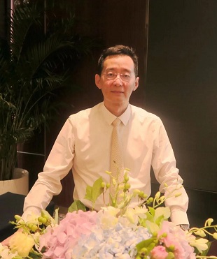 清華大學(xué)王正